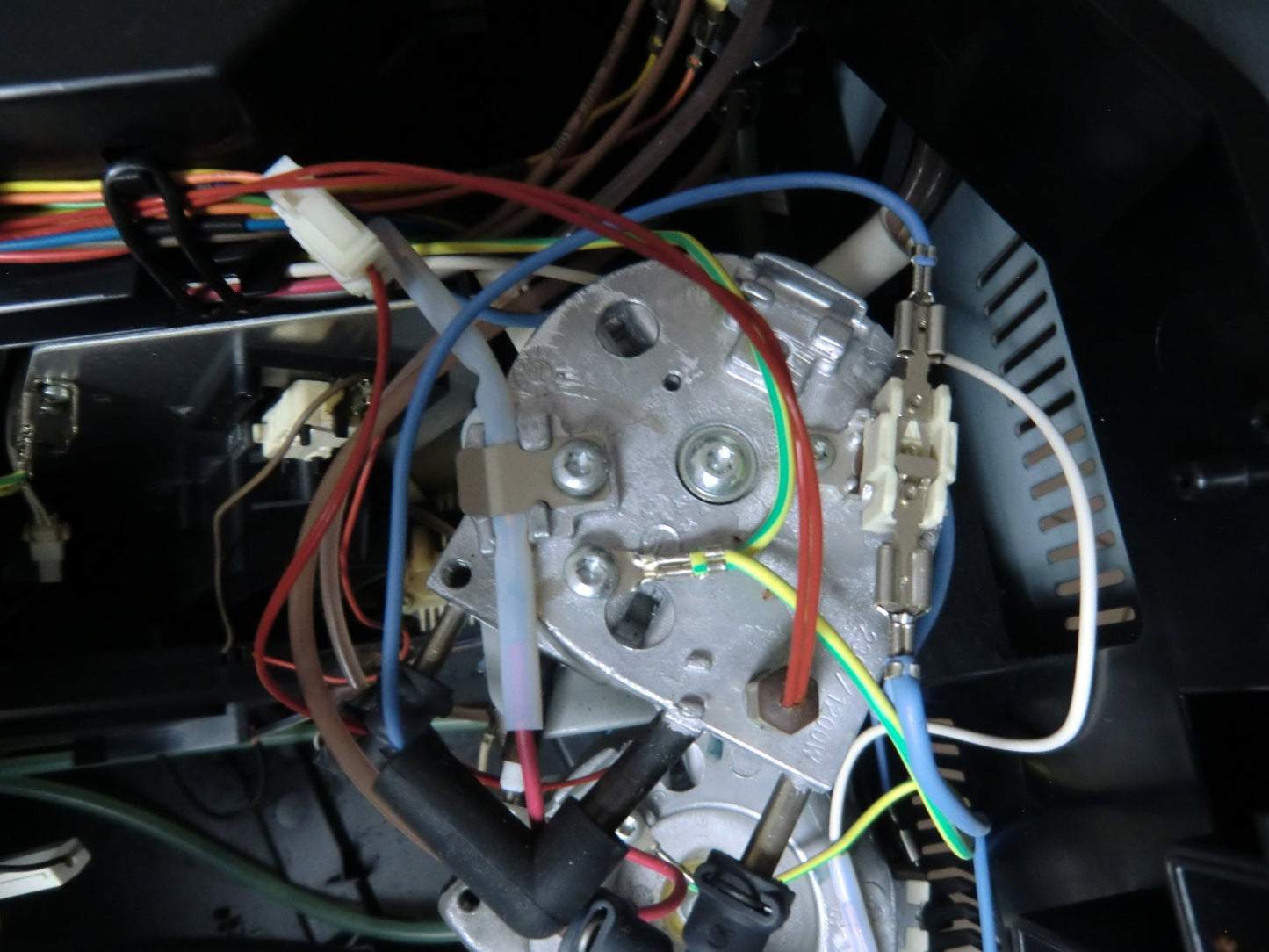 Miele Boiler Thermoblock für  CVA 4060 bis 6800  ohne Anschlüsse / gebraucht